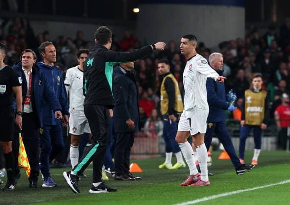 Cristiano Ronaldo of Portugal is sent off after having a yellow card changed to a red card following a VAR review Republic of Ireland v Portugal, FIFA 2026 World Cup Qualifying, Group F, Football, Aviva Stadium, Dublin, Ireland - 13 Nov 2025Dublin Aviva Stadium Ireland EDITORIAL USE ONLY No use with unauthorised audio, video, data, fixture lists, club league logos or live services. Online in-match use limited to 120 images, no video emulation. No use in betting, games or single club league player publications. Copyright: xLorrainexO Sullivan Shutterstockx 15759346aw