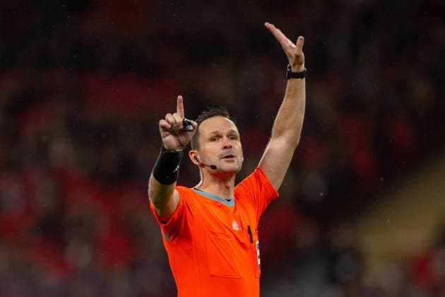 Football - FIFA World Cup, WM, Weltmeisterschaft, Fussball 2026 Qualifying - Group K - England v Serbia LONDON, ENGLAND - Thursday, November 13, 2025: Referee Ivan Kruzliak during the FIFA World Cup 2026 Qualifying Group K match between England and Serbia at Wembley Stadium. (Photo by David Rawcliffe Propaganda) LONDON Wembley Stadium GREATER LONDON ENGLAND  Copyright: xDavidxRawcliffex P2025-11-13-England_Serbia-52