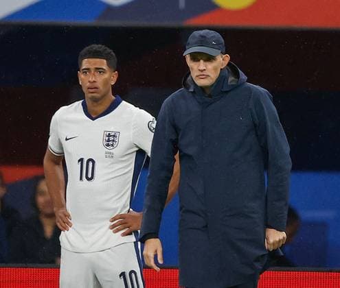 Jude Bellingham of England with manager Thomas Tuchel England v Serbia, Football, FIFA World Cup, WM, Weltmeisterschaft, Fussball Qualifying, Grop K, Wembley Stadium, Wembley, London, UK - 13 11 2025 Editorial use only  Copyright: xMattxImpey Shutterstockx 15785879p