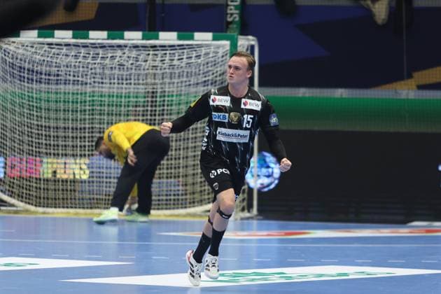 Handball, CL, Sporting Lissabon - Füchse Berlin Tobias Grondahl ( Fuchse Berlin ) in action during the match between Sporting CP and Fuchse Berlin, valid for Machineseeker EHF Champions League 2025 2026 at Pavilhao Joao Rocha on 13 November 2025. Lisbon Pavilhao Joao Rocha Lisbon Portugal Copyright: xIMAGOx xPRIMExSPORTSxIMAGESx xFILIPExOLIVEIRAx