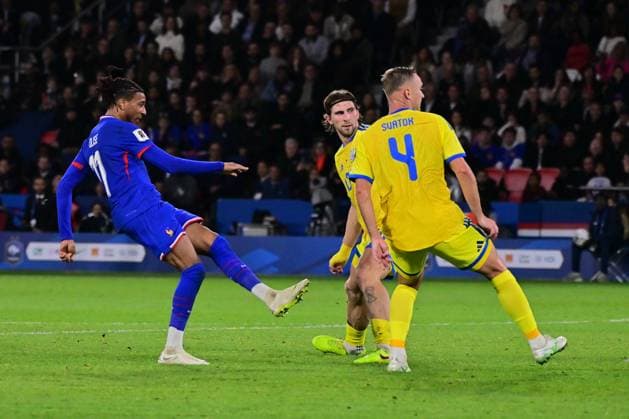 Fußball, WM Quali, Frankreich - Ukraine FOOTBALL : France vs Ukraine - Qualifications Europeennes - 13 11 2025 Michael Olise ( 11 - France ) scores a goal during the UEFA European Qualifiers match between France and Ukraine at Parc des Princes on November 13, 2025 in Paris, France. ( Photo by Federico Pestellini PsnewZ ) - ParisFrance  Copyright: xFedericoxPestellinix