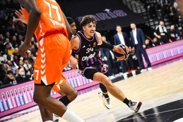 Basketball, EuroLeague, Paris Basketball - Valencia BC BASKET : Paris Basketball vs Valence Basket Club - Euroligue - JournÃ e 11 - 13 11 25 Daulton Hommes (Paris Basketball) ParisFrance  Copyright: xBaptistexAutissierx
