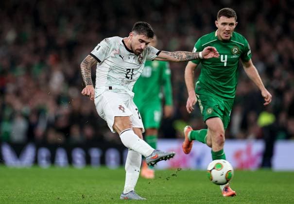 2026 FIFA World Cup, WM, Weltmeisterschaft, Fussball Qualifier Group F, Aviva Stadium, Dublin 13 11 2025 Republic of Ireland vs Portugal Portugal s Ruben Neves has a shot at goal Ruben Neves has a shot at goal 13 11 2025  Copyright: x INPHO NickxElliottx IMG_0199
