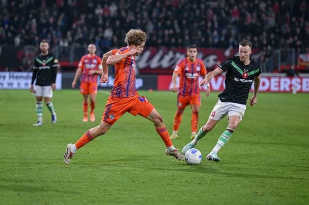 13 11 2025, Football, Test match, Season 2025 2026, Twente Enschede FC Schalke 04, Mika Khadr FC Schalke 04 xRHR PHOTO YYx Copyright: KROEGER RHR-FOTOx RHR-FOTO YY