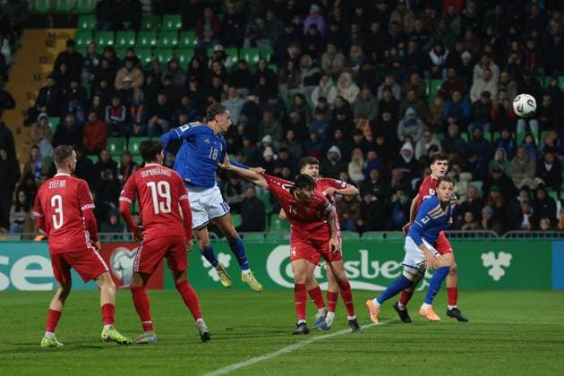 Chisinau, Moldova, 13th November 2025. Pio Esposito of Italy scores to give the side a 2-0 lead during the Moldova vs Italy FIFA World Cup, WM, Weltmeisterschaft, Fussball European Qualifying match at Stadionul Zimbru, Chisinau. Picture credit should read: Jonathan Moscrop Sportimage EDITORIAL USE ONLY. No use with unauthorised audio, video, data, fixture lists, club league logos or live services. Online in-match use limited to 120 images, no video emulation. No use in betting, games or single club league player publications. SPI_032_JM_MOLDOVA_ITALY_EQ SPI-4293-0032