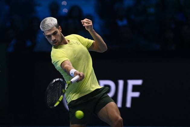 TENNIS - Internazionali di Tennis - Nitto ATP, Tennis Herren Finals 2025 Carlos Alcaraz (ESP) during the singles match between Carlos Alcaraz (ESP) and Lorenzo Musetti (ITA) during day five of the Nitto ATP Finals 2025 at Inalpi Arena on November 13, 2025 in Turin, Italy Turin Italy  Copyright: xIPAxSport ABACAx