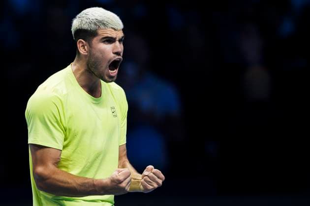 Nitto ATP, Tennis Herren Finals 2025 - Day Five Carlos Alcaraz of Spainc elebrates the victory at the end of his round robin singles match against Lorenzo Musetti of Italy during day five of the Nitto ATP Finals 2025. Carlos Alcaraz won 6-4, 6-1. Turin Italy Copyright: xNicolòxCampox