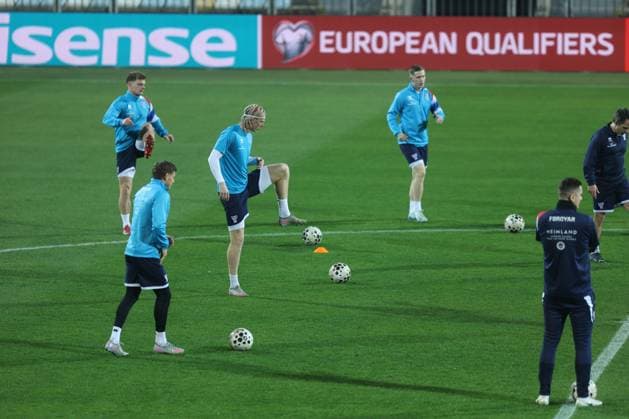 Rijeka: NogometaÅ¡i Farskih otoka odradili trening uoÄi utakmice protiv Hrvatske Andrias Edmundsson of Faroe Islands during the training session at HNK Rijeka Stadium in Rijeka, Croatia, on November 13, 2025. ahead of the European Qualifiers for the 2026 FIFA World Cup, WM, Weltmeisterschaft, Fussball Matchday 9 match between Croatia and Faroe Islands.  NelxPavletic PIXSELL