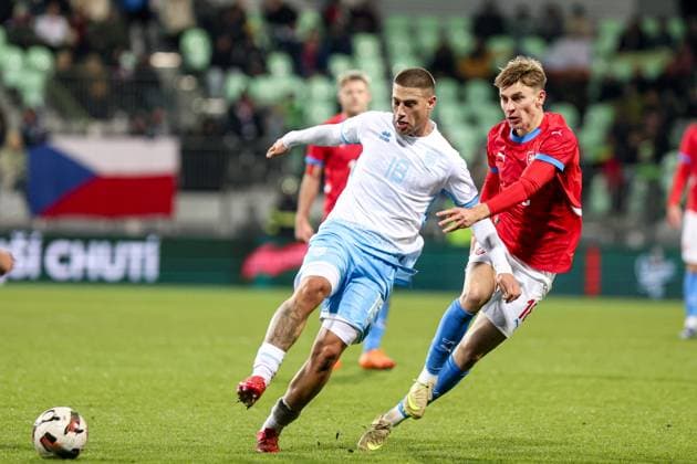 13.11.2025, Karvina Mecz towarzyski sezon 2025 26 Czechy - San Marino - International Friendly, Länderspiel, Nationalmannschaft football match Czech Republic - San Marino Nz. Samuele Zannoni Krystof Danek Fot. Michal Chwieduk Arena Akcji NEWSPIX.PL --- newspix.pl 