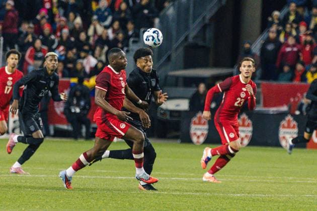 Toronto, Canada, November 13th 2025 Kevin Rodriguez (11 Ecuador) and Kamal Miller (4 Canada) in action during the Men s International Friendly, Länderspiel, Nationalmannschaft game between Canada and Ecuador at BMO Field in Toronto, Canada (EDITORIAL USAGE ONLY). (Curtis Wong SPP) Copyright: xCurtisxWongx xSPPx spp-en-CuWoSp-20251103_SPP_CurtisWONG_Canada v Ecuador_014
