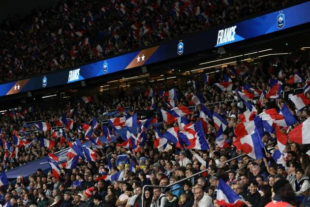 November 13, 2025, Paris, Ile-De-France, France: FANS OF FRANCE cheer for their team in the FIFA World Cup, WM, Weltmeisterschaft, Fussball 2026 European Qualifiers group D stage game between FRANCE and UKRAINE at the Parc des Princes in Paris, France Paris France - ZUMAc179 20251113_zep_c179_150 Copyright: xMickaelxChavetx