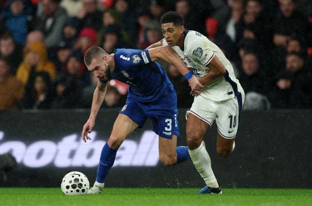 Jude Bellingham of England with Strahinja Pavlovic of Serbia England v Serbia - UEFA World Cup Qualifiers - Group K. Football. Wembley Stadium, London. UK. 13 NOV 2025Wembley Wembley Stadium London United Kingdom Editorial use only  Copyright: xJASONPIX Shutterstockx 15785832fu