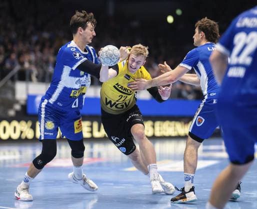 DAIKIN HBL HANDBALL MEN 1 BL 12 GAME DAY THSV EISENACH TVB STUTTGART FOR EDITORIAL PURPOSES ONLY p 13 11 2025 Eisenach DAIKIN HBL Handball 1 Bundesliga Men Season 2025 2026 12 Matchday Werner Assmann Halle ThSV Eisenach TVB Stuttgart in photo Philipp Meyer 27 ThSV Eisenach and Stephan Seitz 44 ThSV Eisenach in duel with Torben Matzken 22 TVB Stuttgart Germany Thuringia Eisenach Copyright SaschaxFromm Copyright: SaschaxFromm doc8395z983z0p89xk2ds7 ,EDITORIAL USE ONLY Copyright: SaschaxFromm