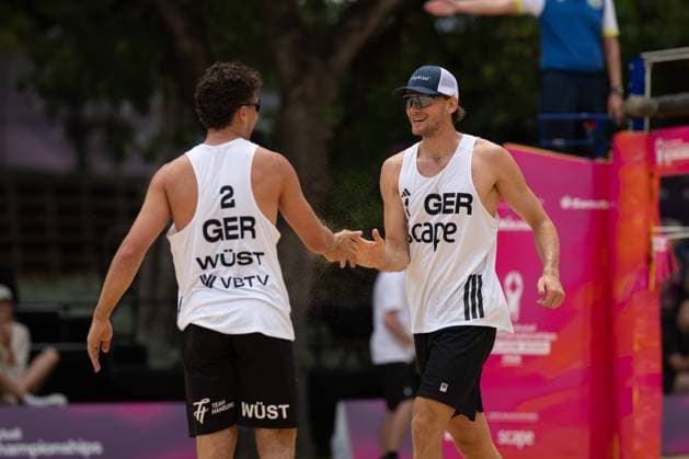 Beach Volleyball World Championships Adelaide, Australia 14 11 2025 ADELAIDE, AUSTRALIA NOVEMBER 14 Paul Henning Player 1, GER , Lui Wuest Player 2 during the Beach Volleyball World Championships at Adelaide on November 14, 2025 in Adelaide, Australia Copyright: xBEAUTIFULxSPORTS PeterxWeberx