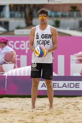 RECORD DATE NOT STATED ADELAIDE, AUSTRALIA - NOVEMBER 14: Paul Henning (Player 1, GER) during the Beach volleyball, Beachvolleyball World Championships at Adelaide on November 14, 2025 in Adelaide, Australia. Australia Copyright: xBEAUTIFULxSPORTS PeterxWeberx