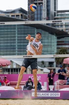 RECORD DATE NOT STATED ADELAIDE, AUSTRALIA - NOVEMBER 14: Paul Henning (Player 1, GER) during the Beach volleyball, Beachvolleyball World Championships at Adelaide on November 14, 2025 in Adelaide, Australia. Australia Copyright: xBEAUTIFULxSPORTS PeterxWeberx
