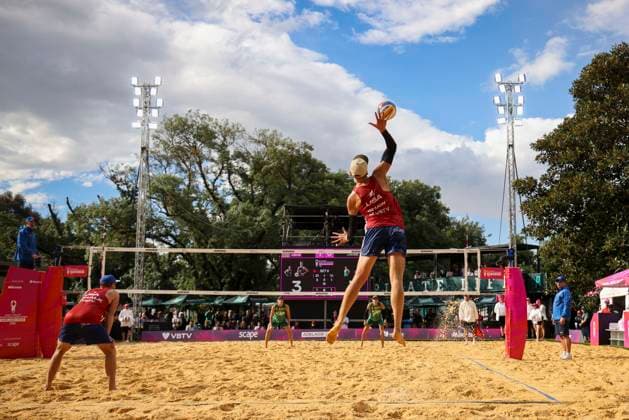 Beach volleyball, Beachvolleyball WORLD CHAMPIONSHIPS, D™Artagnan Potts and Jack Pearse of (AUS) vs Chaim Schalk and James Shaw (USA) during The Beach Volleyball World Championships at Pinky Flat in Adelaide, Friday, November 14, 2025. ( NO ARCHIVING, EDITORIAL USE ONLY ADELAIDE SOUTH AUSTRALIA AUSTRALIA  Copyright: xMATTxTURNERx 20251114183738473094