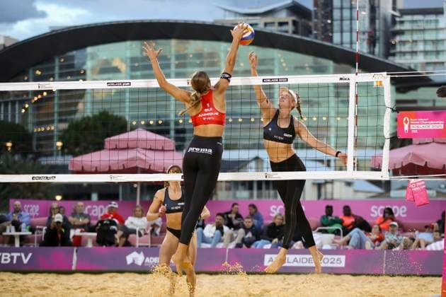 Beach volleyball, Beachvolleyball WORLD CHAMPIONSHIPS, Annique Niederhauser and Leona Kernen (SUI) vs Lea Kunst and Melanie Paul (GER) during The Beach Volleyball World Championships at Pinky Flat in Adelaide, Friday, November 14, 2025. ( NO ARCHIVING, EDITORIAL USE ONLY ADELAIDE SOUTH AUSTRALIA AUSTRALIA  Copyright: xMATTxTURNERx 20251114146231163212