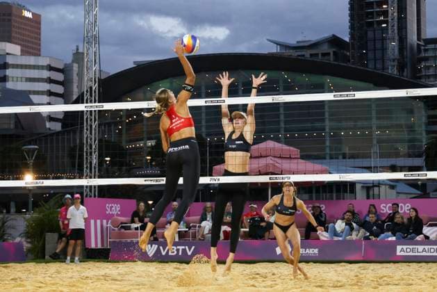 Beach volleyball, Beachvolleyball WORLD CHAMPIONSHIPS, Annique Niederhauser and Leona Kernen (SUI) vs Lea Kunst and Melanie Paul (GER) during The Beach Volleyball World Championships at Pinky Flat in Adelaide, Friday, November 14, 2025. ( NO ARCHIVING, EDITORIAL USE ONLY ADELAIDE SOUTH AUSTRALIA AUSTRALIA  Copyright: xMATTxTURNERx 20251114110208956840