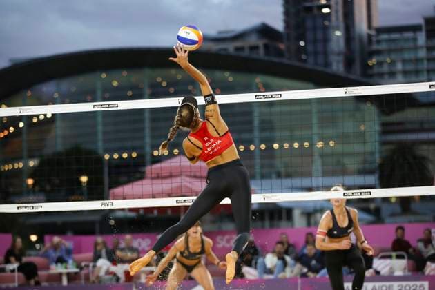 Beach volleyball, Beachvolleyball WORLD CHAMPIONSHIPS, Annique Niederhauser and Leona Kernen (SUI) vs Lea Kunst and Melanie Paul (GER) during The Beach Volleyball World Championships at Pinky Flat in Adelaide, Friday, November 14, 2025. ( NO ARCHIVING, EDITORIAL USE ONLY ADELAIDE SOUTH AUSTRALIA AUSTRALIA  Copyright: xMATTxTURNERx 20251114128385551404