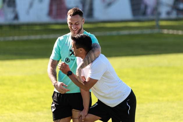 SOCCER - FIFA WC quali, CYP vs AUT PAPHOS,CYPRUS,14.NOV.25 - FIFA World Cup, WM, Weltmeisterschaft, Fussball 2026, European Qualifiers, group stage, OEFB international match, Länderspiel, Nationalmannschaft Cyprus vs Austria, preview, training AUT. Image shows Marko Arnautovic and assistant coach Stefan Oesen (AUT). GEPAxpictures xArminxRauthner