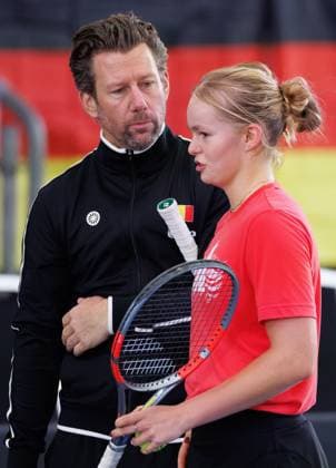 Team captain Wim Fissette and Jeline Vandromme pictured during a training session of the Belgian tennis players competing in the upcoming Billie Jean King Cup Play-offs, on Friday 14 November 2025 in Ismaning, Germany. This weekend Belgium will meet Germany and Turkey. PHOTO BENOITxDOPPAGNE  x141527236x
