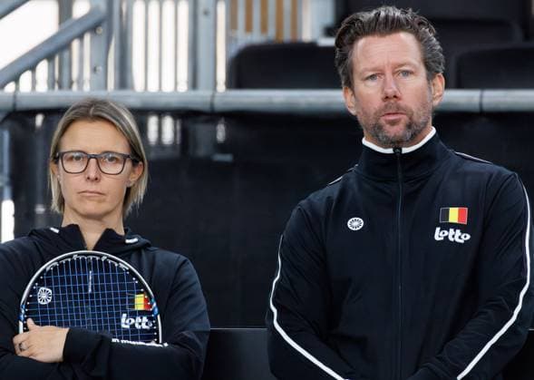 Kirsten Flipkens and team captain Wim Fissette pictured during a training session of the Belgian tennis players competing in the upcoming Billie Jean King Cup Play-offs, on Friday 14 November 2025 in Ismaning, Germany. This weekend Belgium will meet Germany and Turkey. PHOTO BENOITxDOPPAGNE  x141528120x