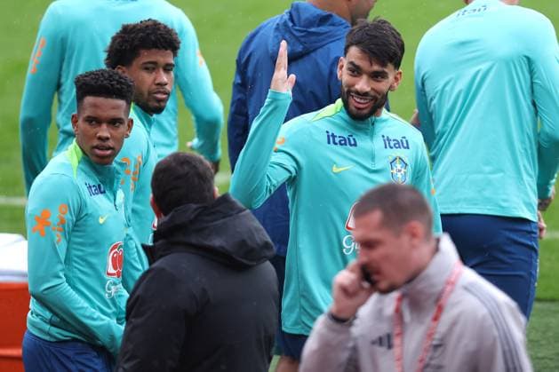 Brasilien Training 14. November 2025, London Brasilien Pressekonferenz Trainingseinheit Estevao und Lucas Paqueta Foto Charlotte Wilson Abseits London UK  Copyright: xCharlottexWilsonx xOffsidexOffside