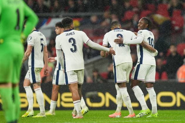England v Serbia, World Cup Qualifier Eberechi Eze of England celebrating his goal to make it 2-0 during the England v Serbia UEFA World Cup Qualifier Group K match at Wembley Stadium, London, England on 13 November 2025 Credit: Dylan Hepworth Every Second Media Editorial use only. All images are copyright Every Second Media Limited. No images may be reproduced without prior permission. Copyright: xIMAGO EveryxSecondxMediax ESM-1663-0181 DylanxHepworthx xEveryxSecondxMediax