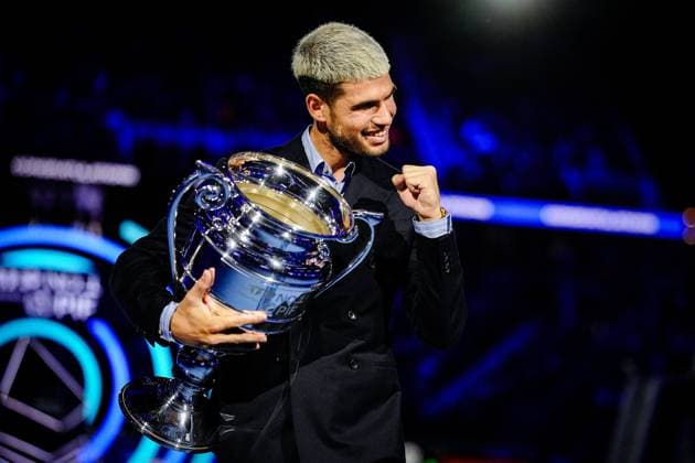 Carlos Alcaraz receive the year-end ATP, Tennis Herren No. 1 at the ATP World Tour Finals against at the Inalpi Arena in Turin, Italy - Friday, Nov. 14, 2025. -  Copyright: xMarcoxAlpozzi LaPressex