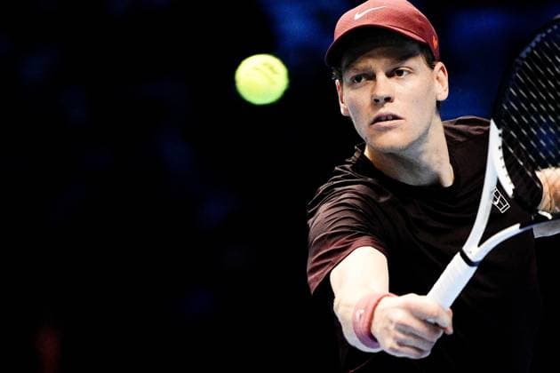Italy s Jannik Sinner returns the ball to United States™ Ben Shelton the singles tennis match of the ATP, Tennis Herren World Tour Finals at the Inalpi Arena in Turin, Italy - Friday, Nov. 14, 2025. -  Copyright: xMarcoxAlpozzi LaPressex