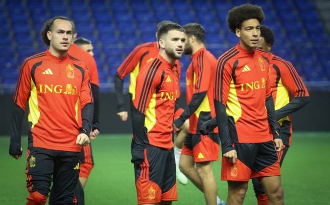 Belgium s Arthur Theate, Belgium s Nicolas Raskin and Belgium s Axel Witsel pictured during a training session of Belgian national soccer team the Red Devils in Astana, Kazakhstan on Friday 14 November 2025. Tomorrow they will meet Kazakhtstan, in qualifier 7 8 for the 2026 FIFA World Cup, WM, Weltmeisterschaft, Fussball VIRGINIExLEFOUR  x141567857x