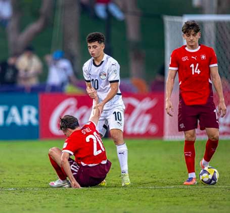 Football FIFA U17, U 17 World Cup Qatar 2025 Switzerland vs Egypt round of 16, match 80 Jill Stiel Switzerland, 20 Erblin Sadikaj Switzerland, 14 Copyright: xRedhaxHosnixSegganix