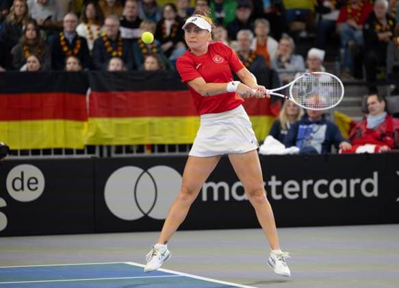 Billie Jean King Cup 2025 Play Offs, TC Ismaning, Munich, Germany, Team Turkiye, Berfu Cengiz TUR Tennis Billie Jean King Cup 2025 ITF Billie Jean King Cup TC Ismaning Ismaning Bavaria Germany November 14, 2025 Copyright: xJuergenxHasenkopfx