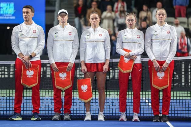 2025.11.14 Gorzow Wielkopolski Tenis Billie Jean King Cup Mecz Polska - Nowa Zelandia N z Dawid Celt Iga Swiatek Katarzyna Kawa Linda Klimovicova Martyna Kubka Foto Pawel Jaskolka PressFocus 2025.11.14 Gorzow Tennis Billie Jean King Cup Match Poland - New Zealand Credit: Pawel Jaskolka PressFocus NEWSPIX.PL --- newspix.pl 