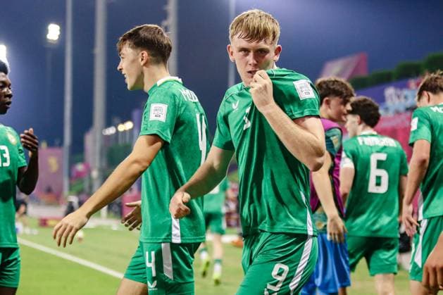 Fußball, U17 WM, Irland - Kanada 2025 FIFA Under 17 World Cup Round Of 32, Aspire Zone Pitch 4, Doha, Qatar 14 11 2025 Republic of Ireland vs Canada Ireland s Michael Noonan celebrates after scoring his sides first goal of the match Michael Noonan celebrates after scoring his sides first goal of the match 14 11 2025  Copyright: x INPHOx IMG_6132