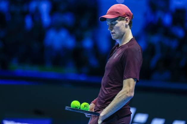 Jannik Sinner of Italy vs Ben Shelton of United States Nitto ATP FINALS 2025 Turin 14 11 2025 Jannik Sinner of Italy seen in actions during Men s Singles Group Stage match against Ben Shelton of United States on day six of the Nitto ATP Finals 2025 at Inalpi Arena in Turin Copyright: xBEAUTIFULxSPORTS Carabellix