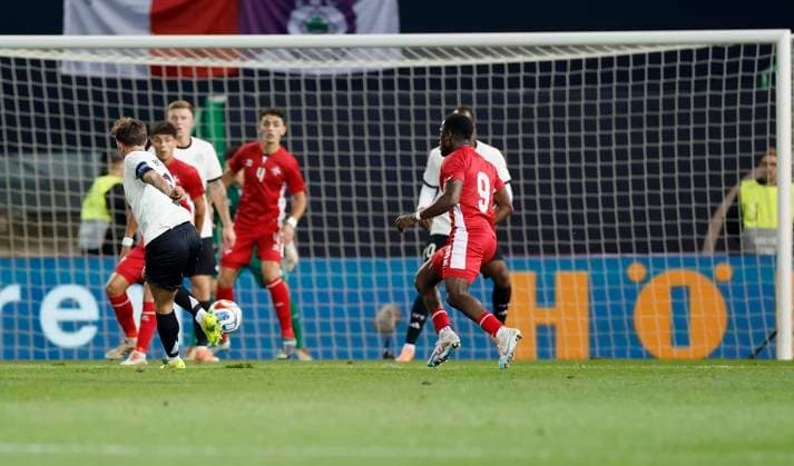 From left to right Tom Bischof Germany, 21 Goal scored, scores the goal to 1 0 celebrate the goal November 14, 2025, Football, U21 European Championship Qualification, Germany Malta, GER, Fuerth, Sportpark Ronhof Copyright: HMBxMedia xHeikoxBecker