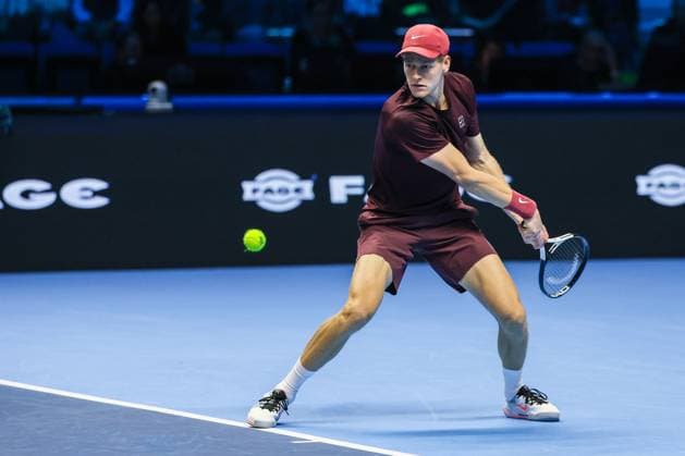 Jannik Sinner of Italy vs Ben Shelton of United States Nitto ATP FINALS 2025 Turin 14 11 2025 Jannik Sinner of Italy seen in actions during Men s Singles Group Stage match against Ben Shelton of United States on day six of the Nitto ATP Finals 2025 at Inalpi Arena in Turin Copyright: xBEAUTIFULxSPORTS Carabellix