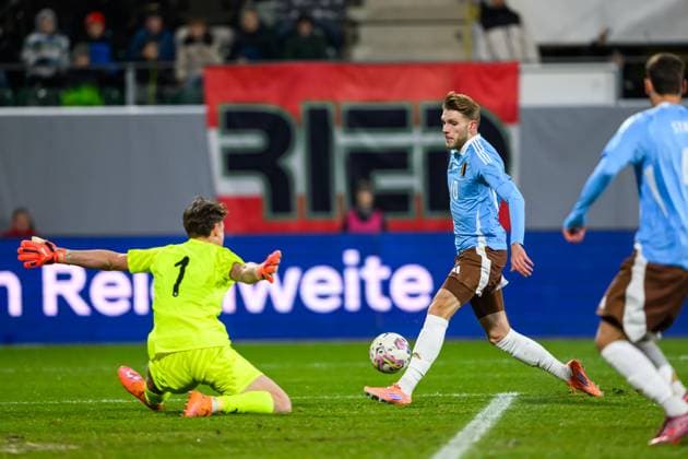 SOCCER - UEFA U21, U 21 EURO quali, AUT vs BEL RIED,AUSTRIA,14.NOV.25 - SOCCER - UEFA European Under-21 Championship 2026, qualifiers, OEFB under-21 international match, Länderspiel, Nationalmannschaft Austria vs Belgium. Image shows Lukas Jungwirth (AUT) and Mathis Servais (BEL).  GEPAxpictures xChristianxMoser