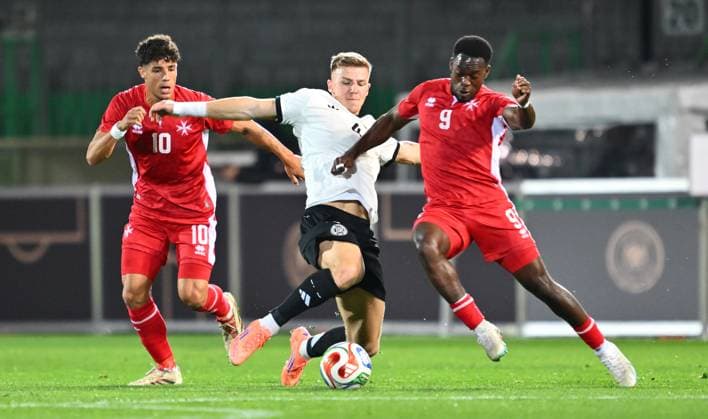 14 11 2025 Soccer international qualifier European Championship Germany GER DEU BRD Malta MLT xwoxzix Finn Jeltsch 4, Germany vs Jake Grech 10, Malta Basil Tuma 9, Malta