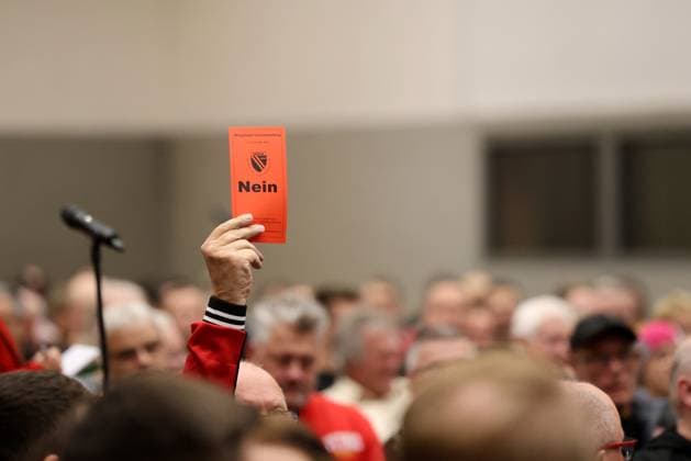 One member votes no against a motion Football 3 League 2025 2026 FC Energie Cottbus Annual General Meeting
