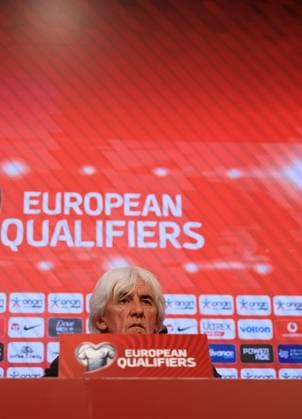 Greece manager Ivan Jovanovic during a press conference, PK, Pressekonferenz Greece Press Conference, FIFA 2026 World Cup Qualifying, Group C, Football, Georgios Karaiskakis Stadium, Athens, Greece - 14 Nov 2025Athens Georgios Karaiskakis Stadium Greece EDITORIAL USE ONLY No use with unauthorised audio, video, data, fixture lists, club league logos or live services. Online in-match use limited to 120 images, no video emulation. No use in betting, games or single club league player publications. Copyright: xGeorgexTewkesbury Shutterstockx 15797456o