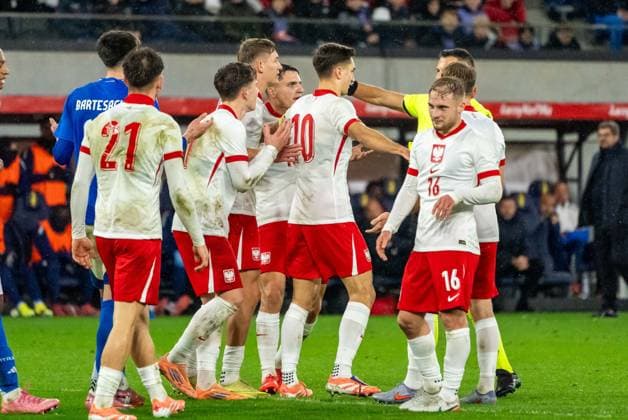 Fußball, U21 EM Quali, Polen - Italien Szczecin 14.11.2025 Pilka nozna mecz mlodziezowych eliminacji Mistrzostw Europy 2027 --- European Football Championship qualification 2027 match in Szczecin: Polska U21, U 21 - Wlochy U21 N Z Polska U21 Fot. Marcin Jasinski Arena Akcji NEWSPIX.PL --- newspix.pl 