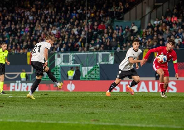 Football, Youth, Season 2025 26, U21, European Championship Qualification Group F, Matchday 6 in Fürth, Germany Malta, v l Lennart Karl U21, Germany scores the goal to 2 0, 14 11 2025, Copyright: xSebastianxRäppold MatthiasxKochx