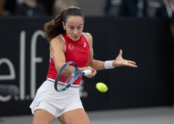 Billie Jean King Cup 2025 Play Offs, TC Ismaning, Munich, Germany, Opening Ceremony, Team Turkiye, Zeynep Sonmez TUR Tennis Billie Jean King Cup 2025 ITF Billie Jean King Cup TC Ismaning Ismaning Bavaria Germany November 14, 2025 Copyright: xJuergenxHasenkopfx
