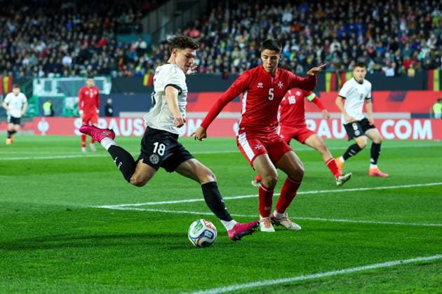 Soccer Men U21 Men European Championship Qualification Germany Malta on 14 11 2025 at Sportpark Ronhof in Fürth Mert Kömür Germany , left Kean Scicluna Malta , right DFB regulations prohibit any use of photographs as image sequences and or quasi video xMSx