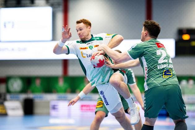 14 11 2025 Handball, 2025 2026, 1 Bundesliga, Matchday 12, GWD Minden SC DHfK Leipzig L R Tomas Piroch Leipzig , Philipp Vorlicek Minden