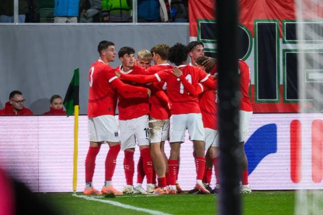 SOCCER - UEFA U21, U 21 EURO quali, AUT vs BEL RIED,AUSTRIA,14.NOV.25 - SOCCER - UEFA European Under-21 Championship 2026, qualifiers, OEFB under-21 international match, Länderspiel, Nationalmannschaft Austria vs Belgium. Image shows the rejoicing of AUT.  GEPAxpictures xChristianxMoser