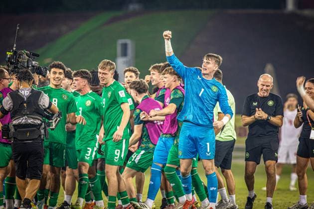 Football FIFA U17, U17 World Cup Qatar 2025 Republic of Ireland vs Canada Ireland and goalkeeper Alex NOONAN win penalty shoot-out against Canada Joy, jubilation, emotion Copyright: xRedhaxHosnixSegganix